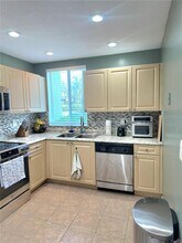109 Hidden Ct Rd in Hollywood, FL - Building Photo - Building Photo