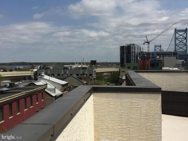 263 N 3rd St-Unit -F in Philadelphia, PA - Building Photo - Building Photo