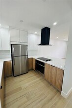 7505 SW 82nd St in Miami, FL - Building Photo - Building Photo