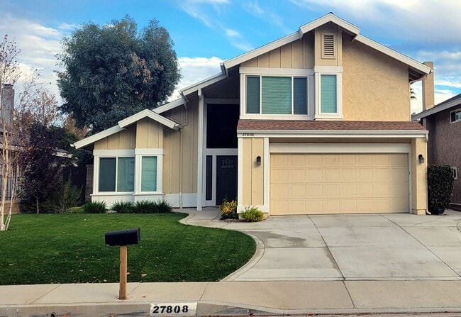27808 Sycamore Creek Dr in Santa Clarita, CA - Building Photo - Building Photo