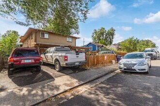 257 S Eliot St in Denver, CO - Building Photo - Building Photo