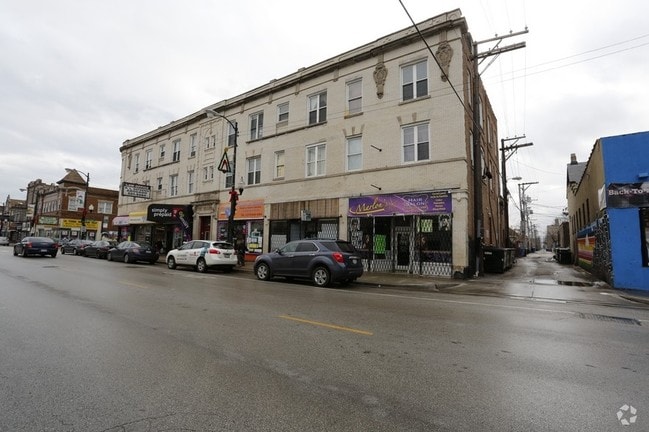 2600 S Millard Ave in Chicago, IL - Building Photo - Building Photo
