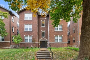 6615 Kingsbury Blvd, Unit 2E in University City, MO - Building Photo