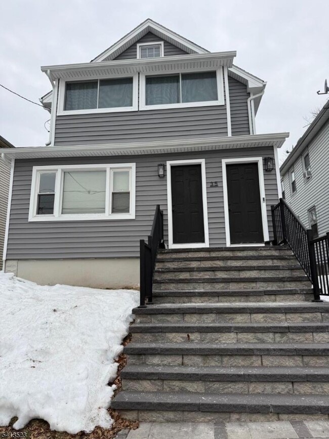 35 Mountain View St in West Orange, NJ - Building Photo - Building Photo
