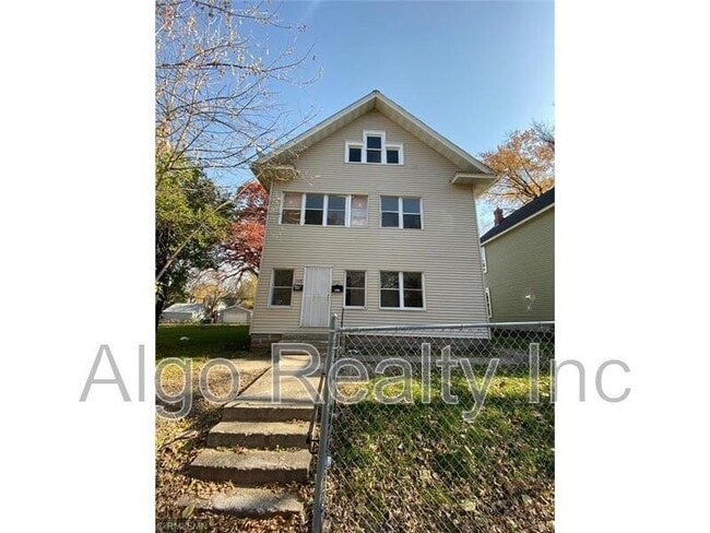 property at 3008 Emerson Ave N