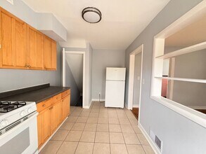 1236 Stella Dr in Baltimore, MD - Foto de edificio - Building Photo