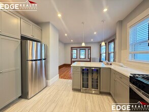 69 Turner St, Unit 1 in Boston, MA - Foto de edificio - Building Photo