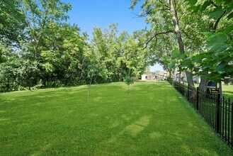 4108 Fairview Ave in Downers Grove, IL - Building Photo - Building Photo