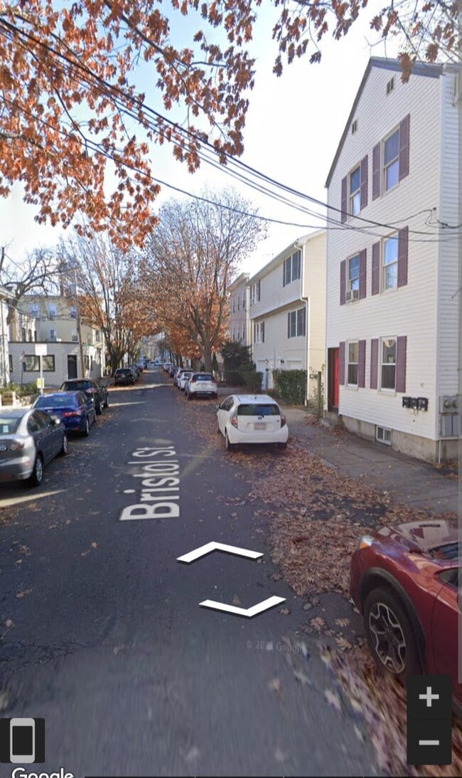 40 Bristol St