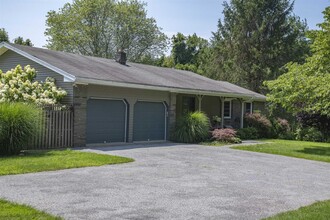 62 Frost Rd in Rhinebeck, NY - Building Photo - Building Photo