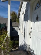 5516 Vanalden Ave in Tarzana, CA - Foto de edificio - Building Photo