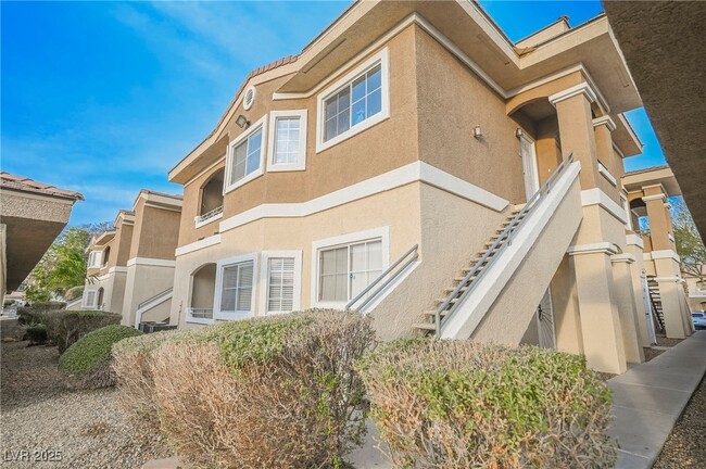 833 Aspen Peak Loop in Henderson, NV - Building Photo - Building Photo