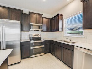 16801 Radiant Dr in Manor, TX - Building Photo - Building Photo