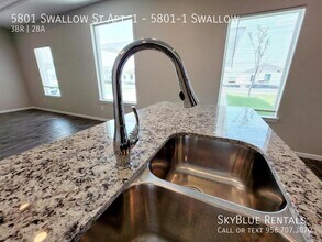 5801 Swallow St in McAllen, TX - Building Photo - Building Photo