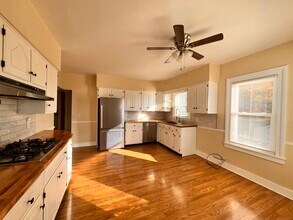 34 N Spring St in Ansonia, CT - Building Photo - Building Photo