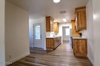 7526 N 17th Dr in Phoenix, AZ - Building Photo - Building Photo