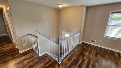 9323 Willowwood Way in Louisville, KY - Foto de edificio - Building Photo