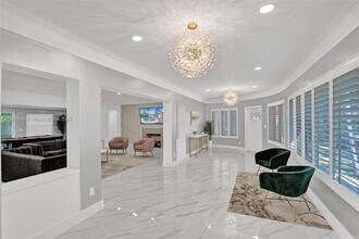 725 Harrison St in Hollywood, FL - Building Photo - Building Photo