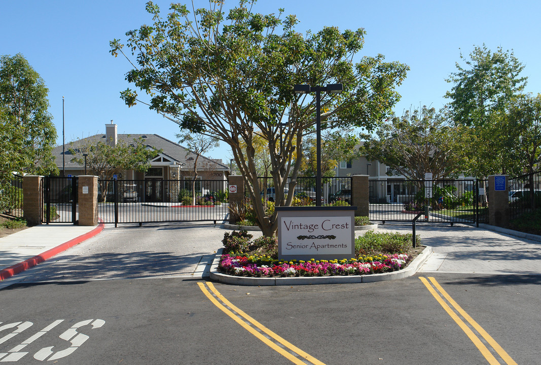 Vintage Crest in Moorpark, CA - Building Photo