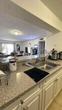 4550 W 16th Ave, Unit 507 in Hialeah, FL - Building Photo - Building Photo