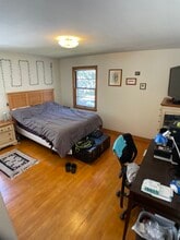 3239 N 91st St, Unit Upper Unit in Milwaukee, WI - Building Photo - Building Photo