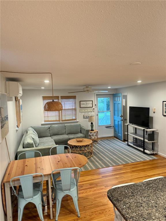 30 Shagbark Rd in Narragansett, RI - Building Photo - Building Photo
