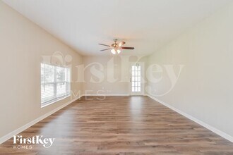 31845 Sunpark Cir in Leesburg, FL - Building Photo - Building Photo