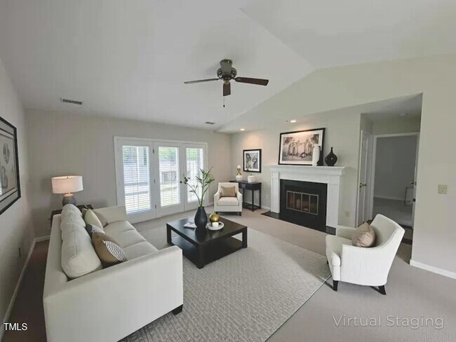 6817 Fairpoint Ct in Raleigh, NC - Building Photo - Building Photo