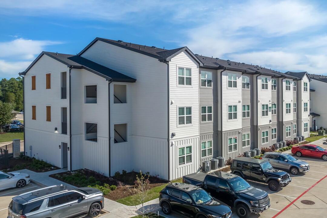 The Standard at Cypress Creek in Cypress, TX - Foto de edificio