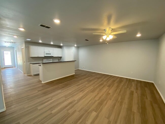 5603 Kemper St in Lubbock, TX - Building Photo - Building Photo