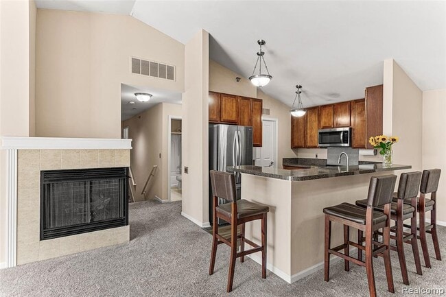 5201 Widgeon Ln in Walled Lake, MI - Building Photo - Building Photo