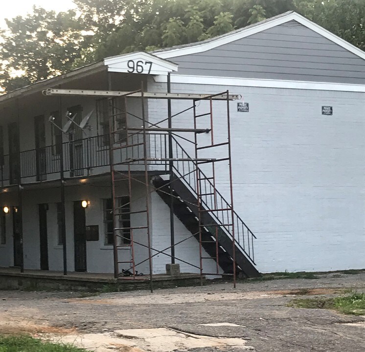 967 S Wellington St in Memphis, TN - Building Photo