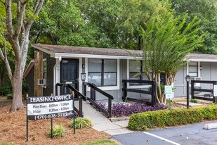Norwood in Lilburn, GA - Building Photo