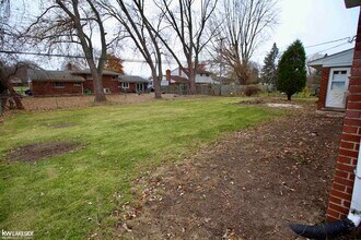 18672 Beatrice St in Clinton Township, MI - Building Photo - Building Photo