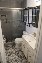211 N Huntington St in San Fernando, CA - Building Photo - Building Photo