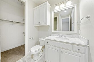 4502 Holland Ave in Dallas, TX - Building Photo - Building Photo