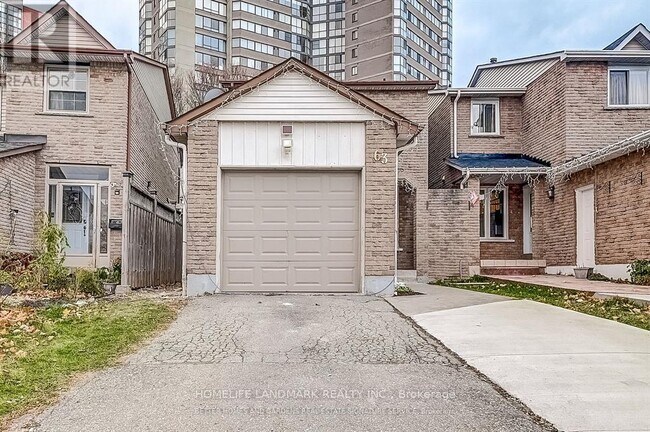 63 Chalfield Ln in Mississauga, ON - Building Photo - Building Photo