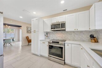 4020 W Euclid Ave, Unit 14 in Tampa, FL - Building Photo - Building Photo
