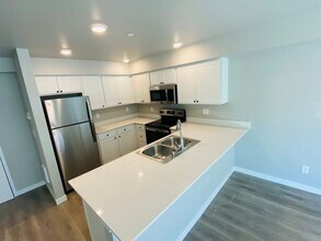 4145 Britton Loop Rd in Bellingham, WA - Building Photo - Building Photo