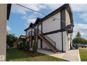 15120 93 Ave NW in Edmonton, AB - Building Photo - Building Photo