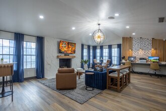 Eleven600 in Dallas, TX - Foto de edificio - Interior Photo