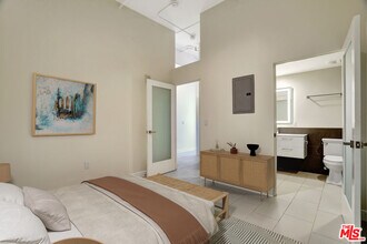 939 S Broadway in Los Angeles, CA - Building Photo - Building Photo