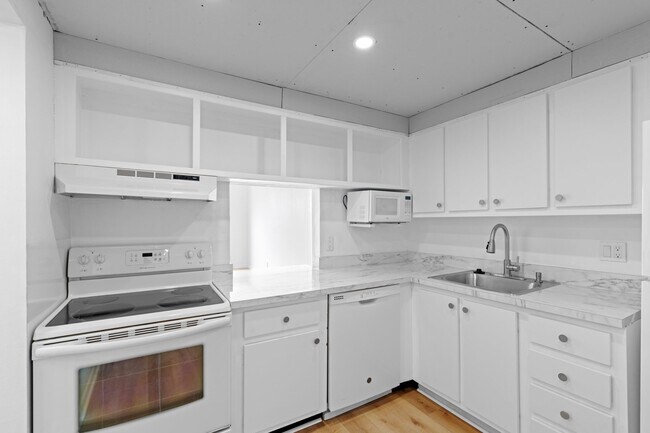 property at 480 Executive Center Dr