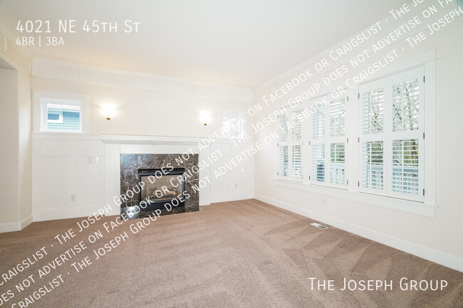 4021 NE 45th St in Seattle, WA - Building Photo - Building Photo