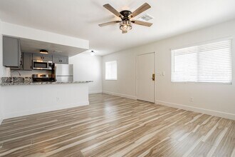 2044 Harvard St in North Las Vegas, NV - Building Photo - Building Photo