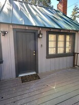 25747 CA-189 in Lake Arrowhead, CA - Building Photo