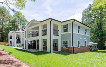 Purefoy Road Apartments in Chapel Hill, NC - Building Photo - Building Photo