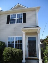 411 Timberlake Trail in Jacksonville, NC - Building Photo