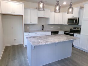 1403 Crestlawn Tl in Winston-Salem, NC - Building Photo - Building Photo