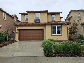 513 Aliki Dr in Vacaville, CA - Building Photo - Building Photo
